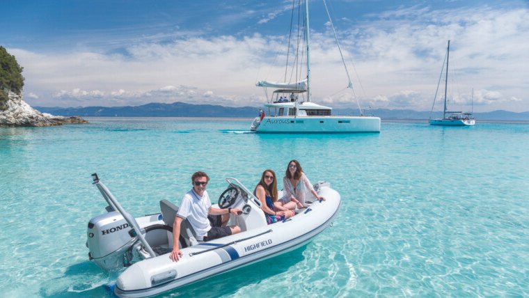 Fleewinter Ltd. 
www.fleewinter.com  
Tel 00 44 207 112 0019